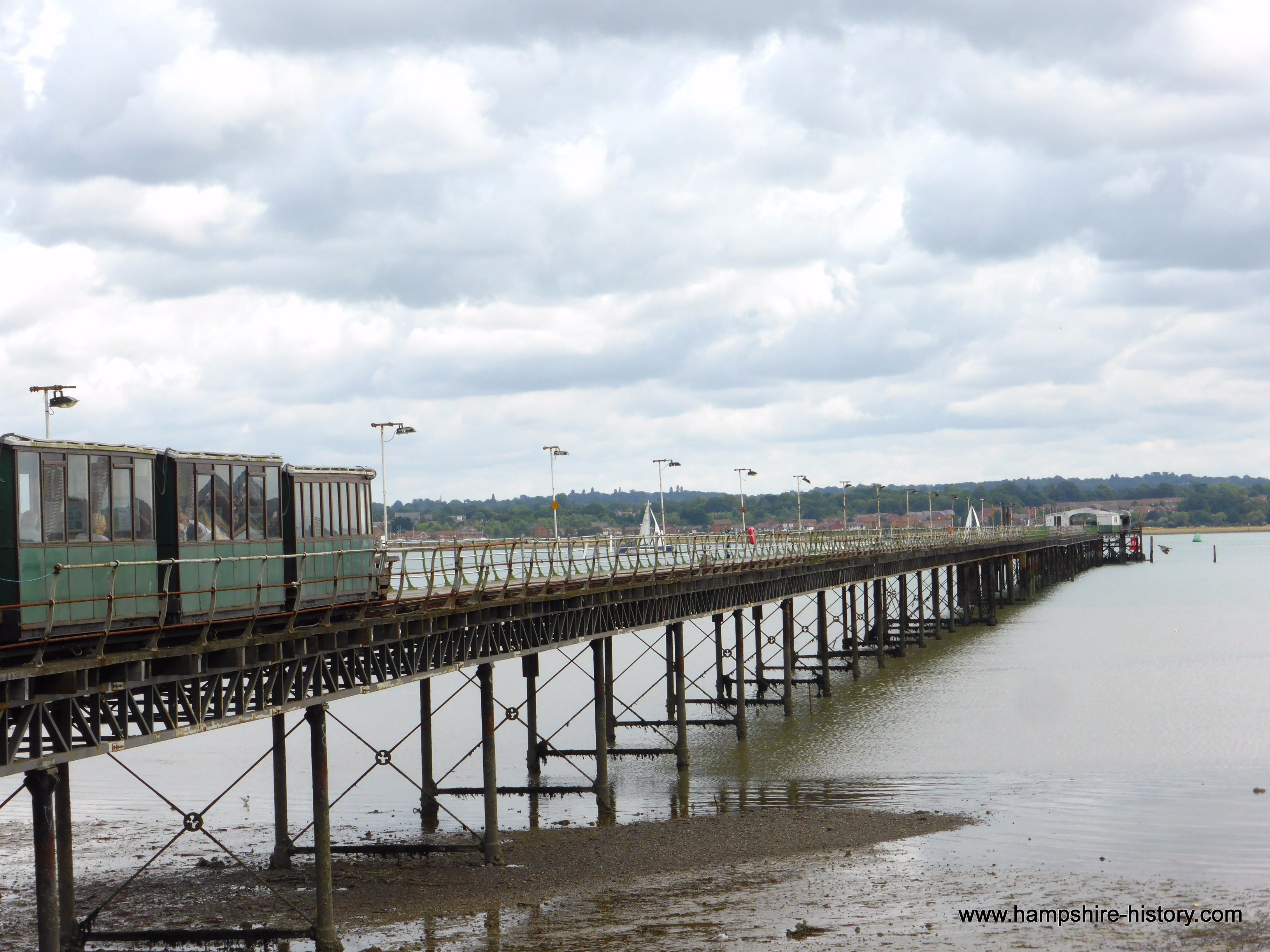 Hythe Pier Railway